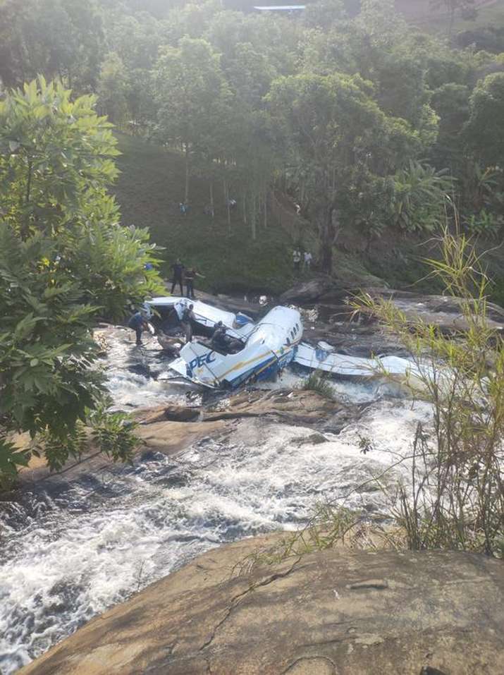 MARILIA MENDONCA MORRE EM QUEDA DE AVIAO EM MG