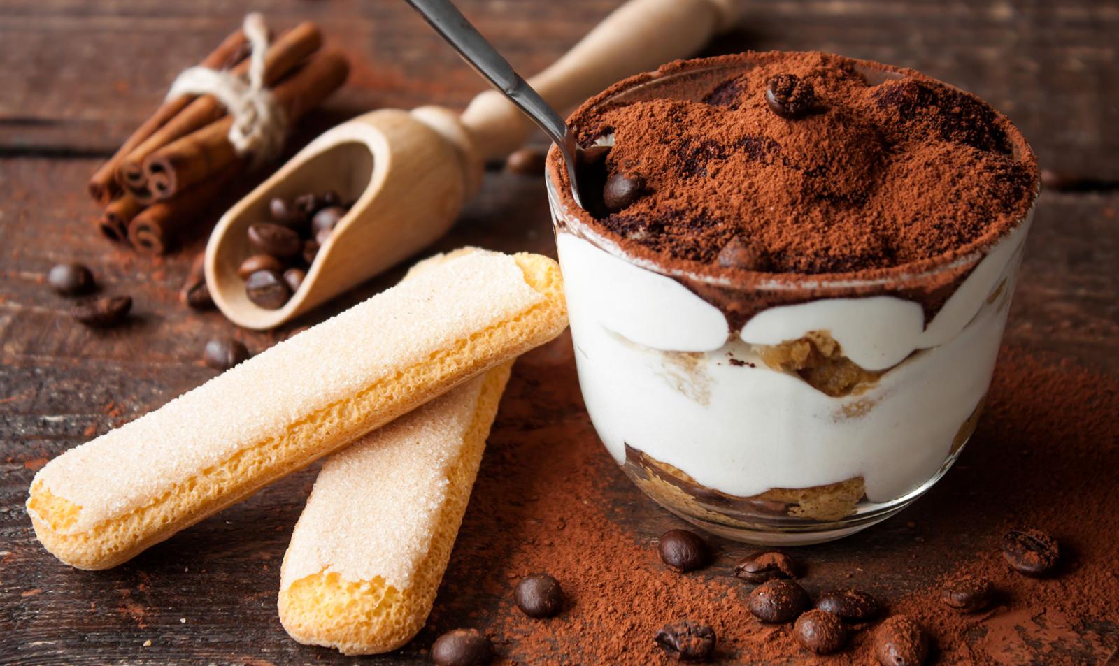 TIRAMISU RECEITA FACIL E PRATICA DE FAZER 